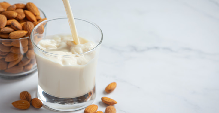 Can-diabetes-drink-almond-milk